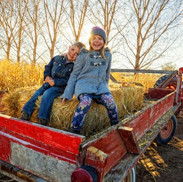 kids on a hayride fall activities