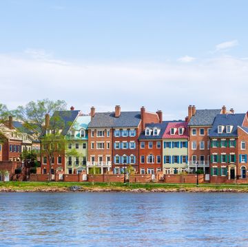 row of townhouses in old town alexandria, virginia
